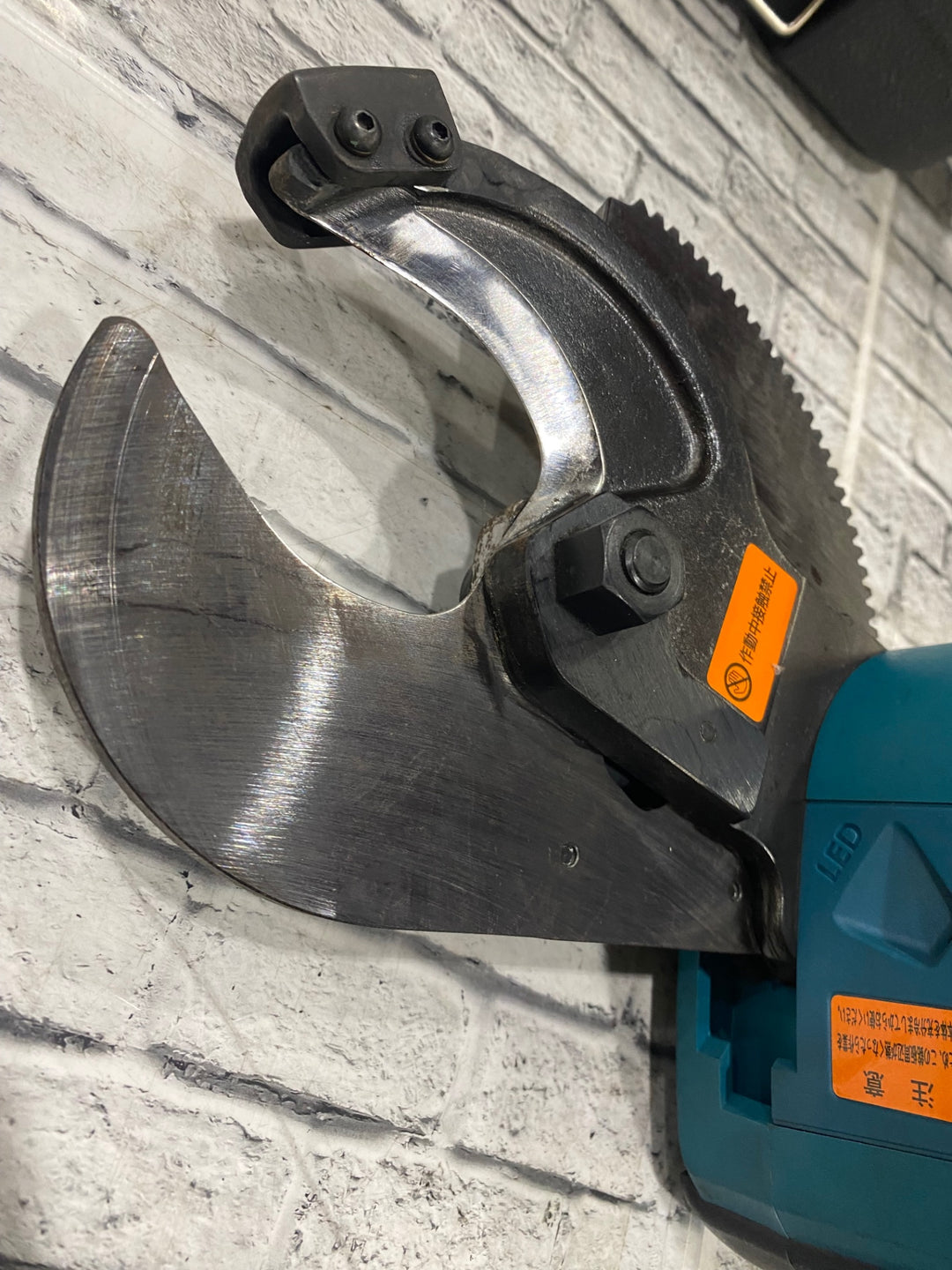 ★マキタ(makita) コードレスケーブルカッター TC101DRG【川口店】