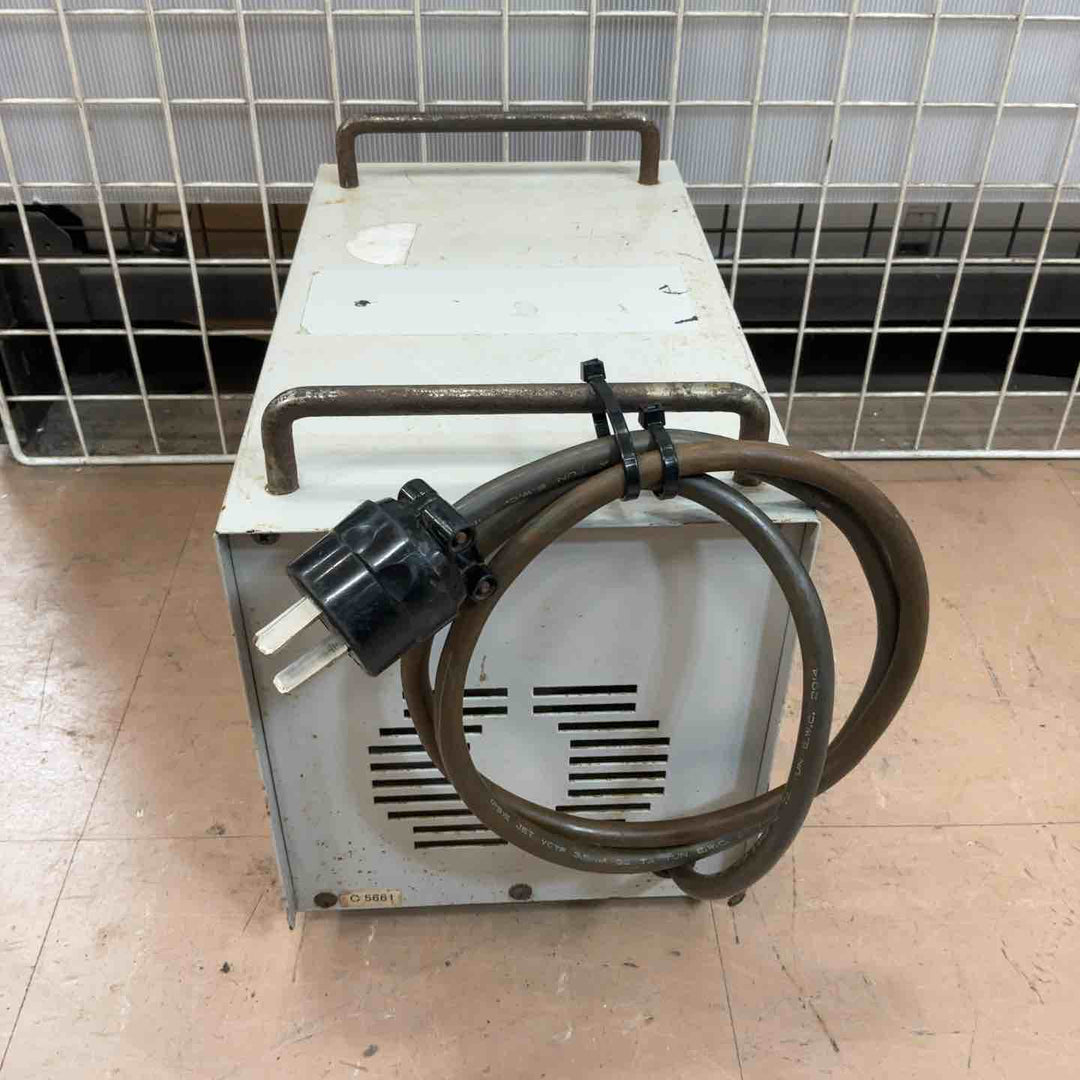 ◇スズキッド(SUZUKID) 降圧器 5kVA連続可 トランスターF STY-512F【草加店】