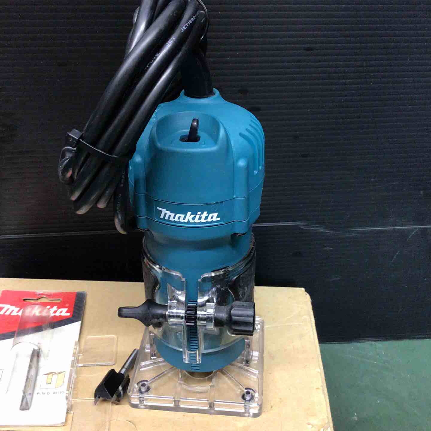 ☆マキタ(makita) 6mmトリマ 3709【戸田店】 – アクトツールオンライン