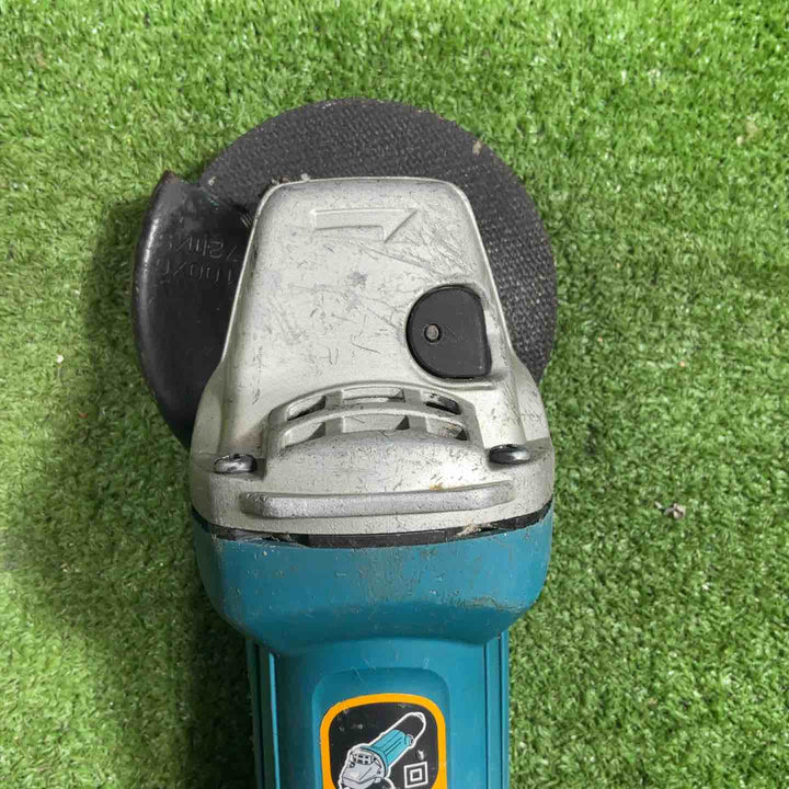 ☆マキタ(makita) 100mmディスクグラインダ 9533B【川口店】