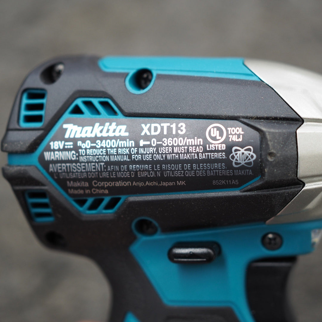 ◇マキタ コードレスインパクトドライバー Makita XDT131 18V セット品 平行輸入品 バッグ・充電器・18V3.0Ahバッテリー付 【鴻巣店】
