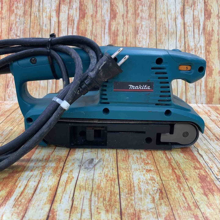 ◇マキタ(makita) ベルトサンダ 吸塵装置式 76mm 9911【川崎店】