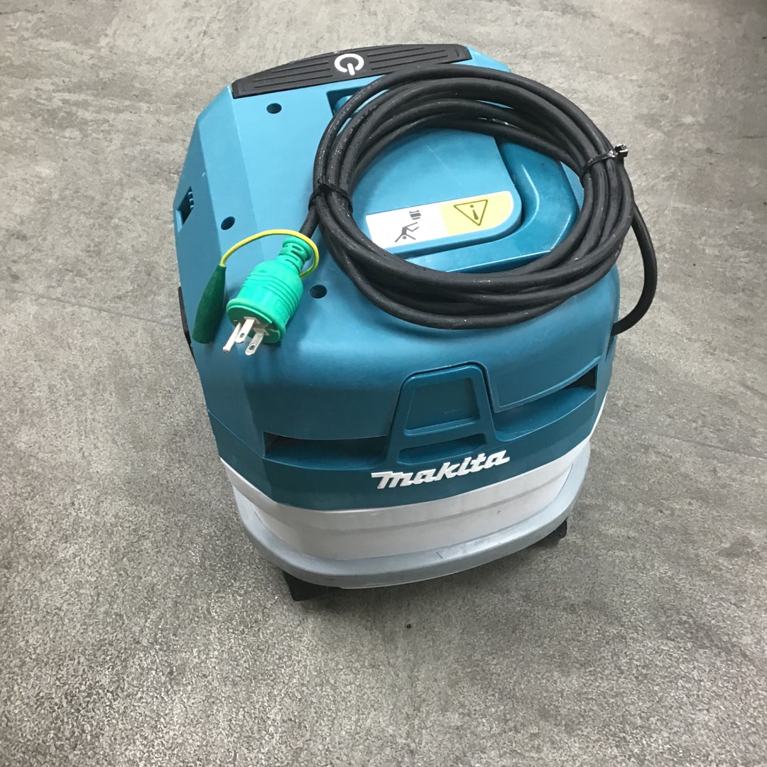 ★マキタ(makita) 集じん機 乾式 VC0830【川崎店】