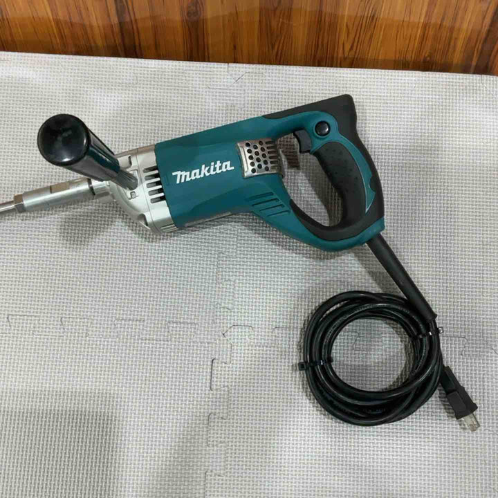 【現状品】☆マキタ(makita) コンクリートかくはん機 UT1305 保証なし【川口店】