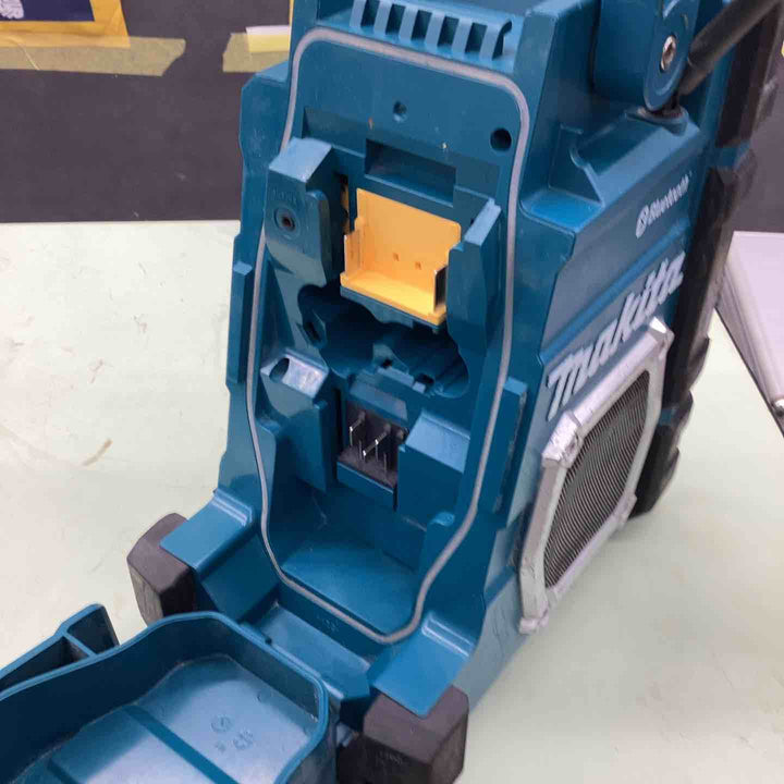 ★マキタ(makita) コードレスラジオ MR108【越谷店】