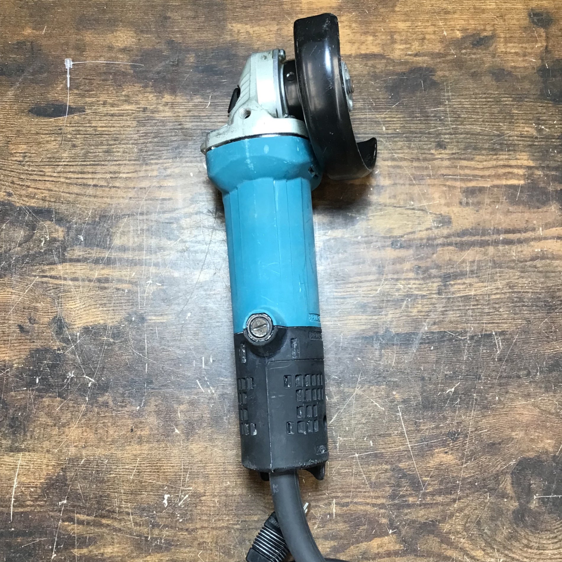 ☆マキタ(makita) 100mmディスクグラインダ 9533BL【戸田店】 – アクト