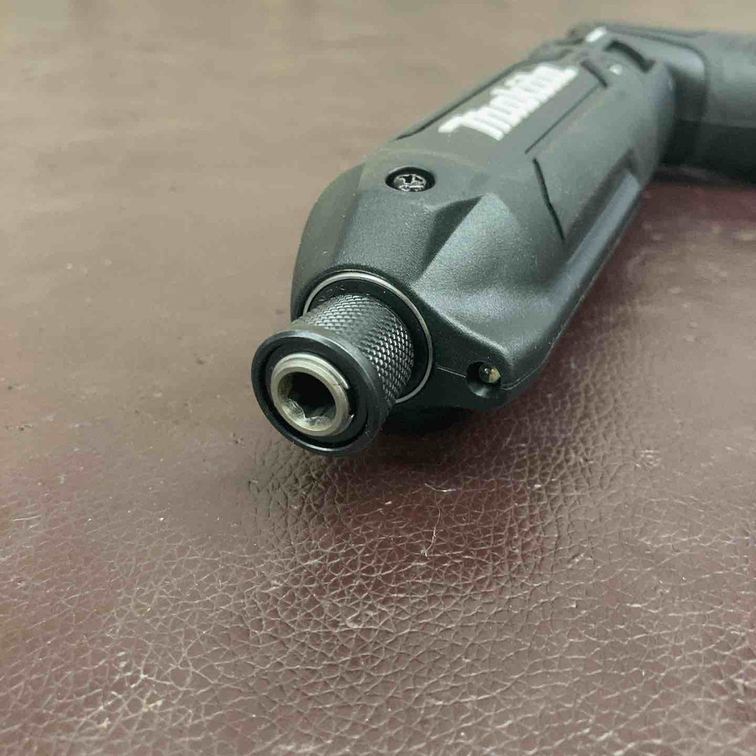 【中古品】 マキタ(makita) 7.2V コードレスペンインパクトドライバ TD023DZB 【東大和店】