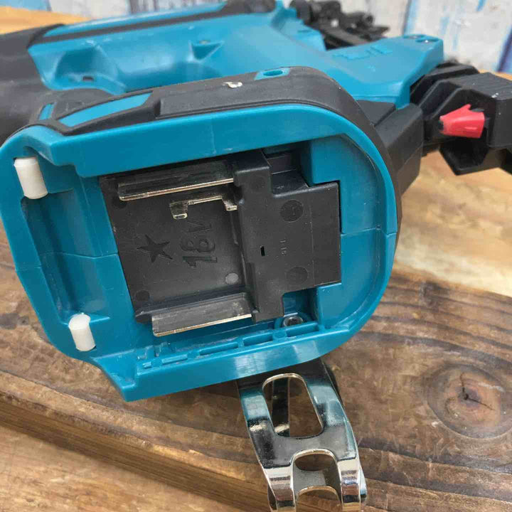 ★マキタ(makita) コードレスピンネイラ PT353DZ 本体のみ【柏店】