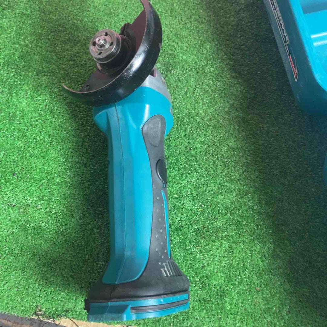 ☆マキタ(makita) コードレスディスクグラインダ GA402DZ【草加店】