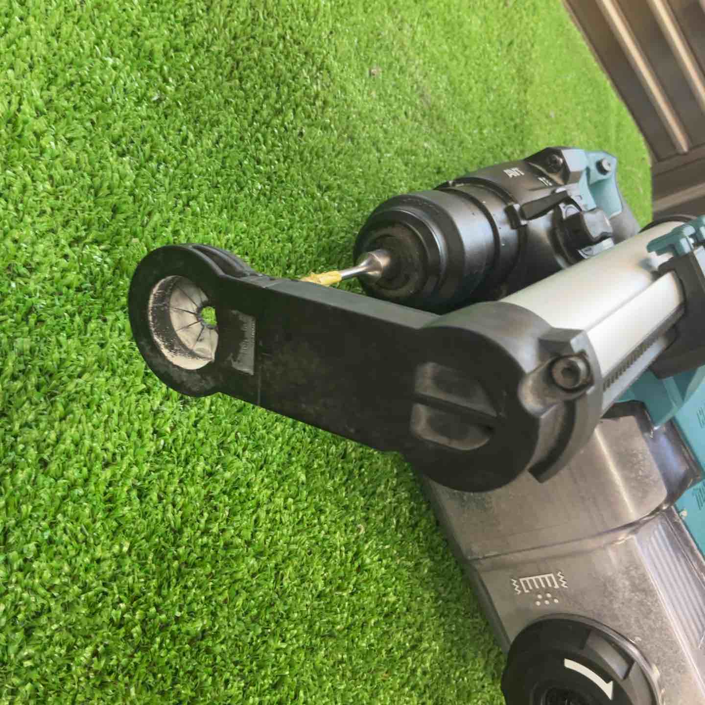 ☆マキタ(makita) コードレスハンマドリル HR183DZKV【草加店