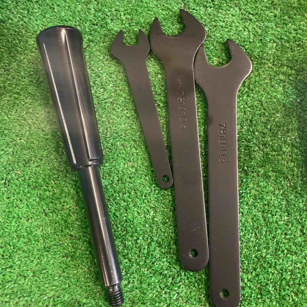 ☆マキタ(makita) コンクリートかくはん機 UT1305【町田店】