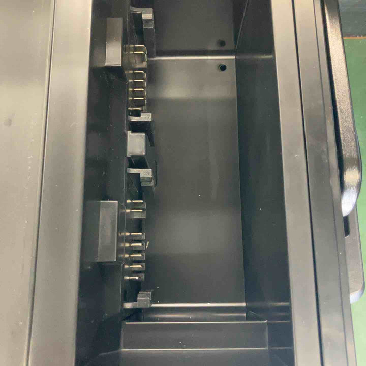 ◇ハイコーキ(HIKOKI ※旧:日立工機) コードレス冷温庫 UL18DD フォレストグリーン 本体のみ【戸田店】