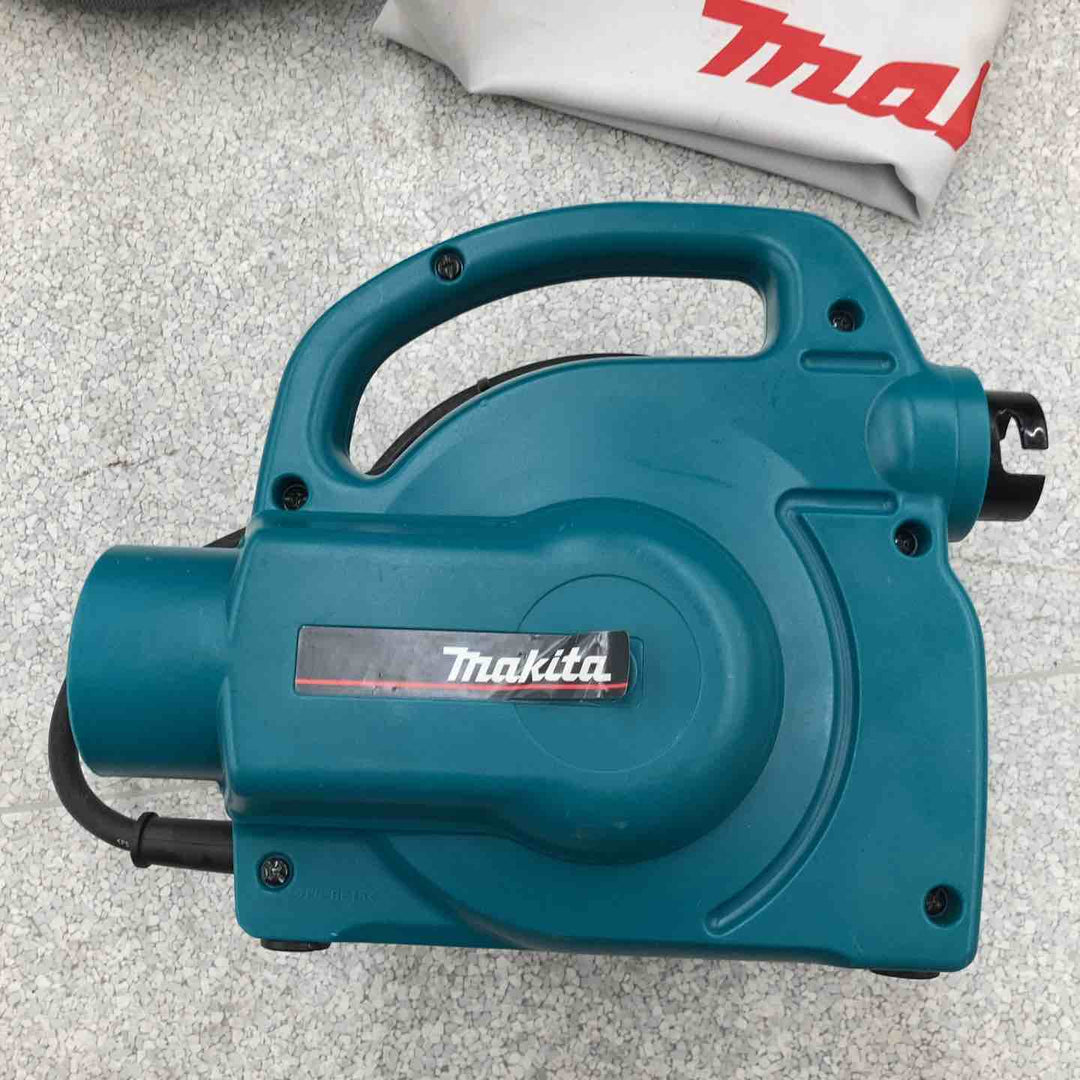 【中古品】★マキタ makita 小型集じん機 乾式 450(P) ホース 集じん袋 袋付き【八潮店】