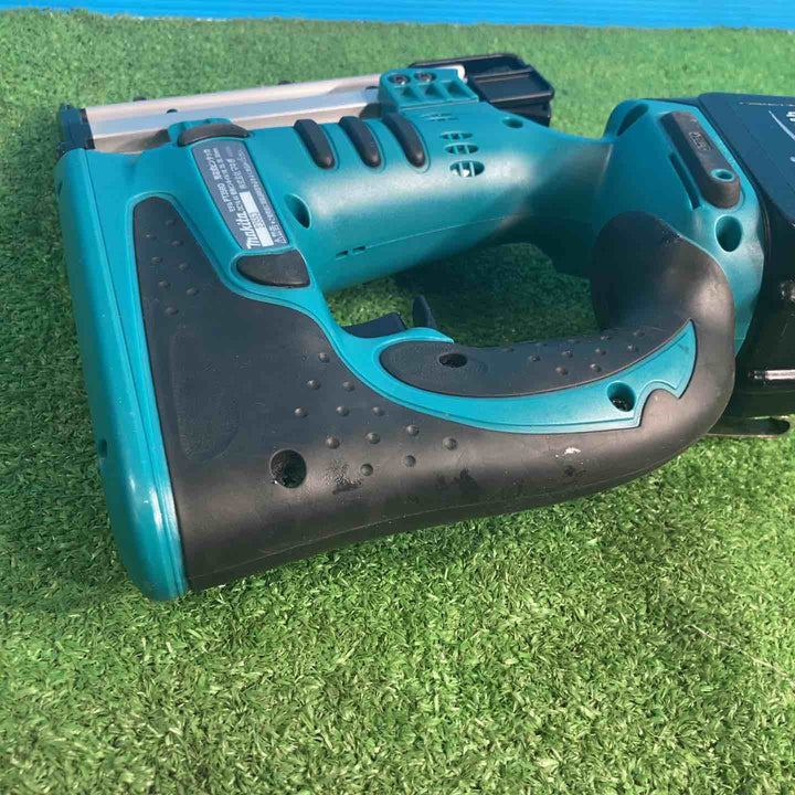 ☆マキタ(makita) コードレスピンネイラ PT350DRF【岩槻店】