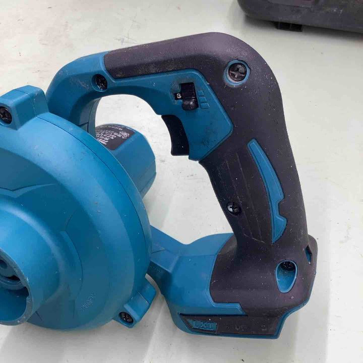 ★マキタ(makita) コードレスブロワ UB185DZ【越谷店】