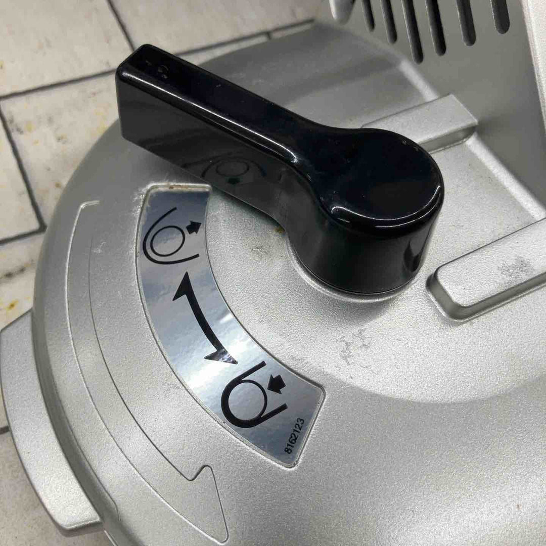 ★マキタ(makita) コードレスバンドソー PB180DZ【所沢店】