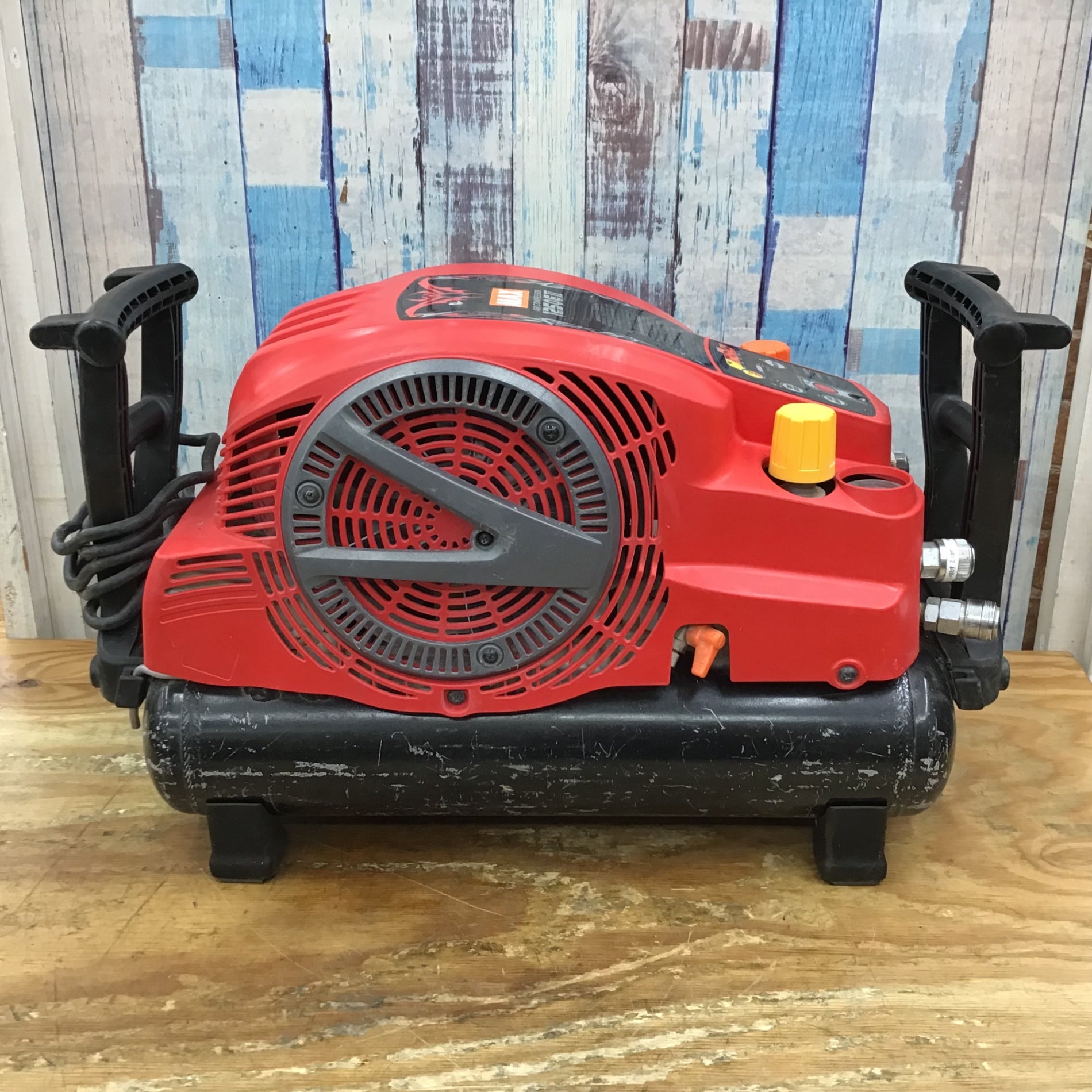 マックス☆高圧エアコンプレッサ AK-HL1250E2 充填時間約3分15 エアツール 100V エアー漏れ無し 常圧 MAX 札幌 北20条店 Amazon | マックス(MAX) 高圧エアコンプレッサ AK-HL1250E2 | エア