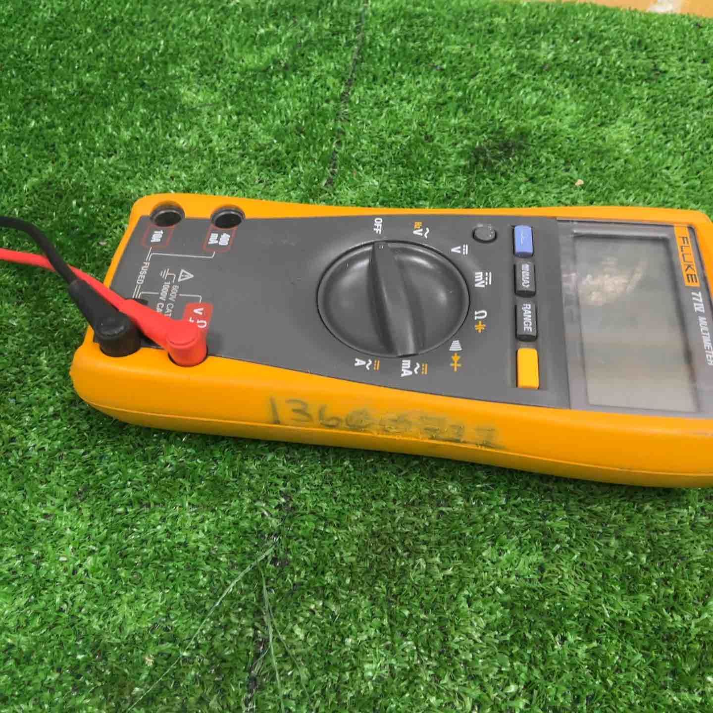 FLUKE デジタルマルチメーター 77 Ⅳ 欠け有り・落ちない汚れあり