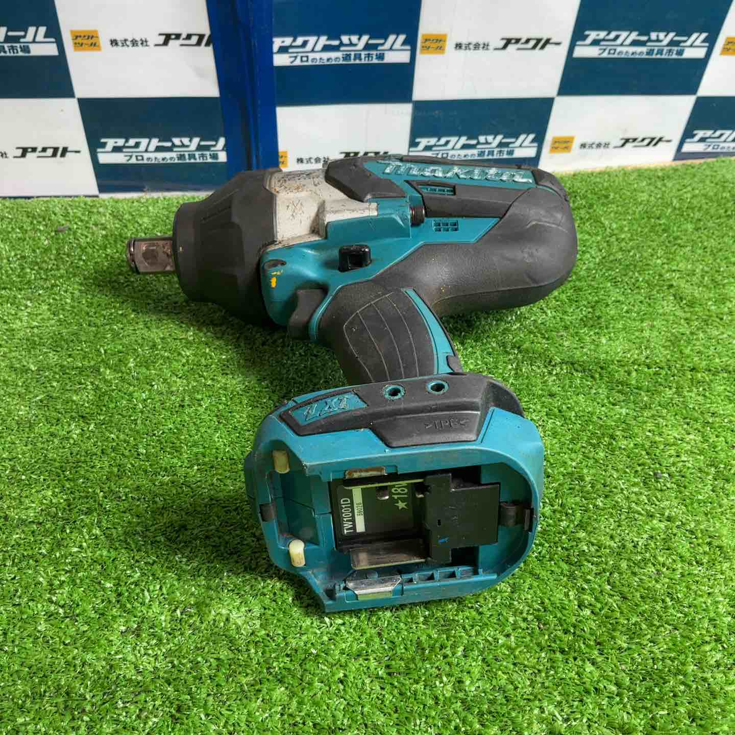 ☆マキタ(makita) コードレスインパクトレンチ TW1001DZ【草加店