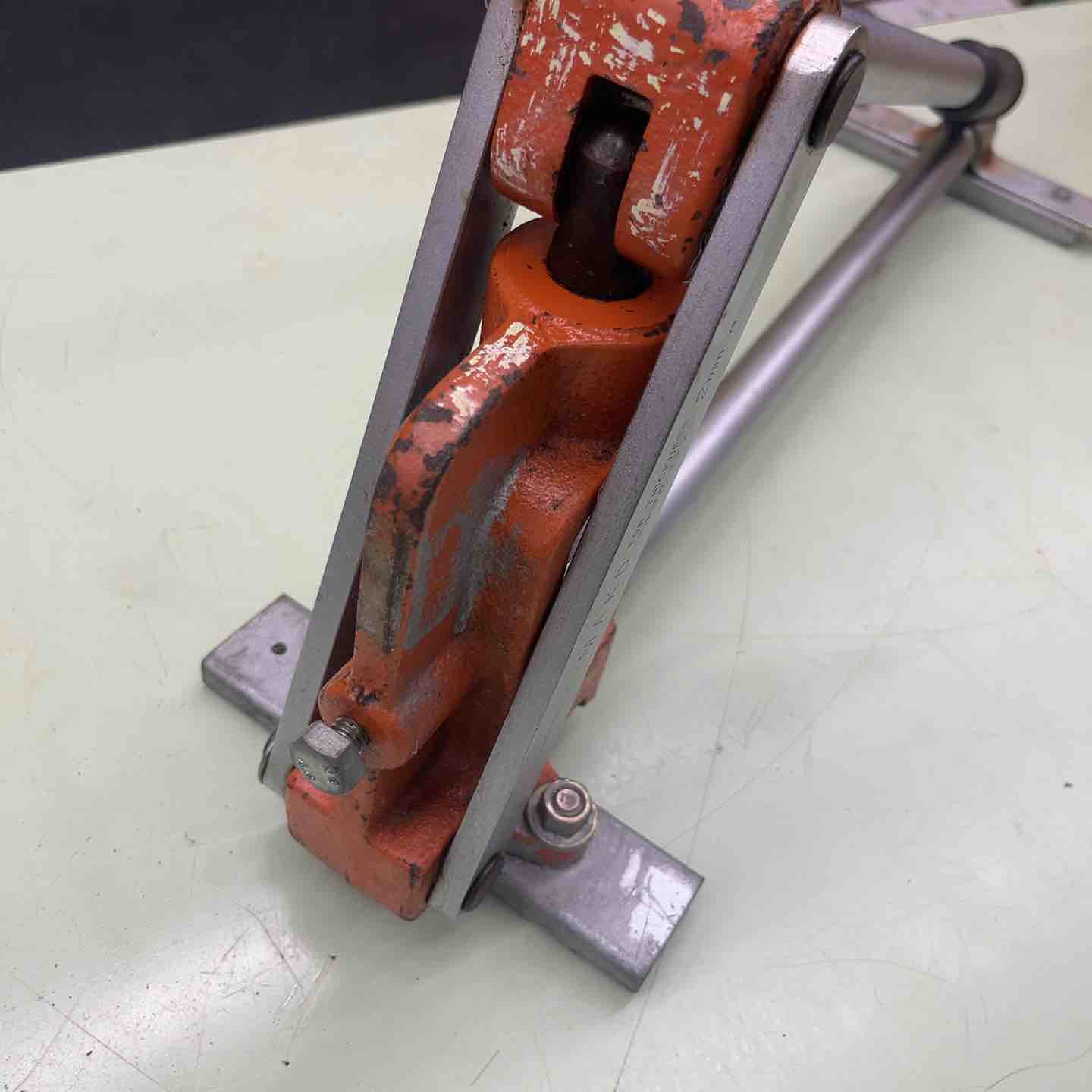 ◇ネグロス電工 パンチャ MAK-D チャンネル穴あけ工具 MAKD【越谷店
