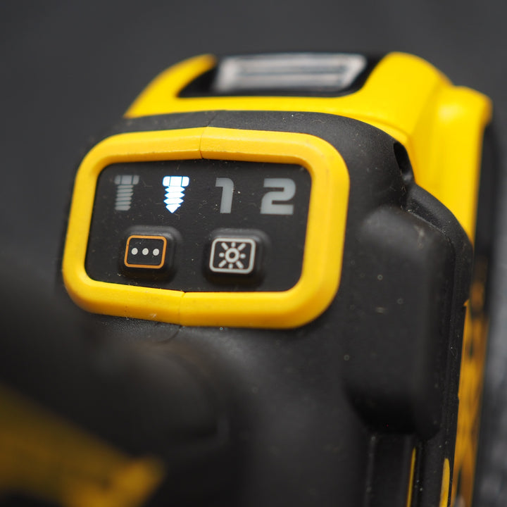 【中古品】DeWALT/デウォルト コードレスインパクトレンチ DCF922【鴻巣店】