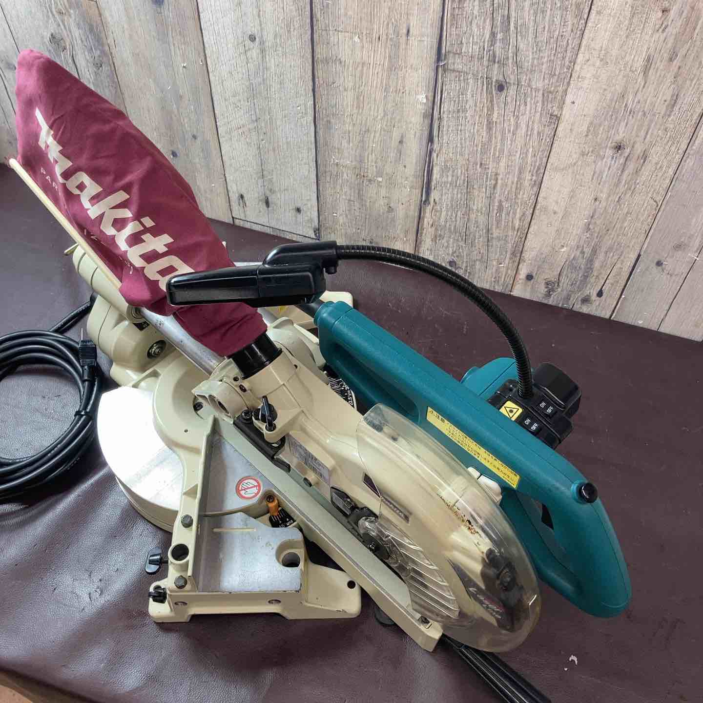 中古品】 マキタ(makita) スライドマルノコ LS0713FL 190mm 【東大和店