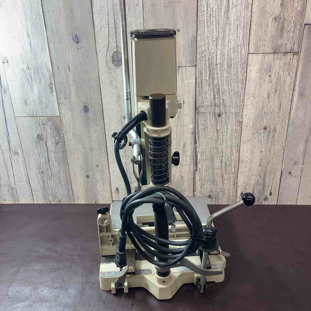 【中古品】マキタ(makita)小型角ノミ 7300S【東大和店】