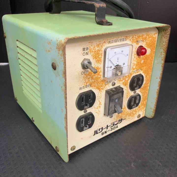 ◇新トーヨー トランス SN-30A パワートランサー 降圧器 変圧器 出力100Vのみ【鴻巣店】