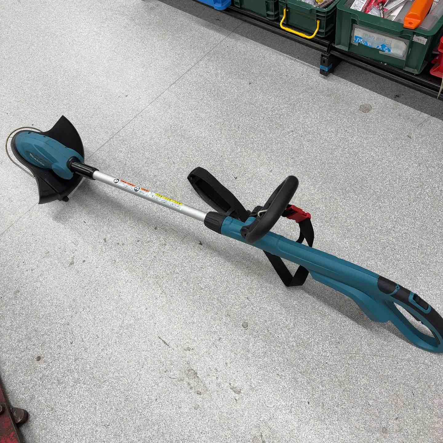 店頭受取り限定】◇マキタ 充電式草刈機 14.4V 260mm (本体のみ 店頭受取り限定】◇マキタ 充電式草刈機 14.4V 260mm (本体のみ