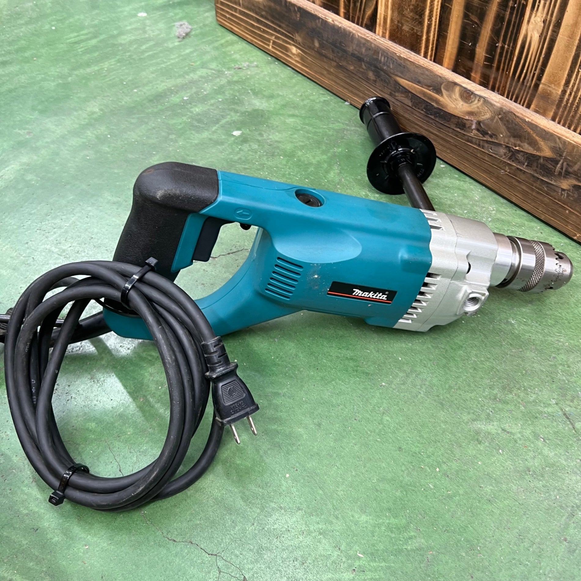 Makita 6304LR 13mm ドリル 710W Makita 6304LR 13mm ドリル 710W