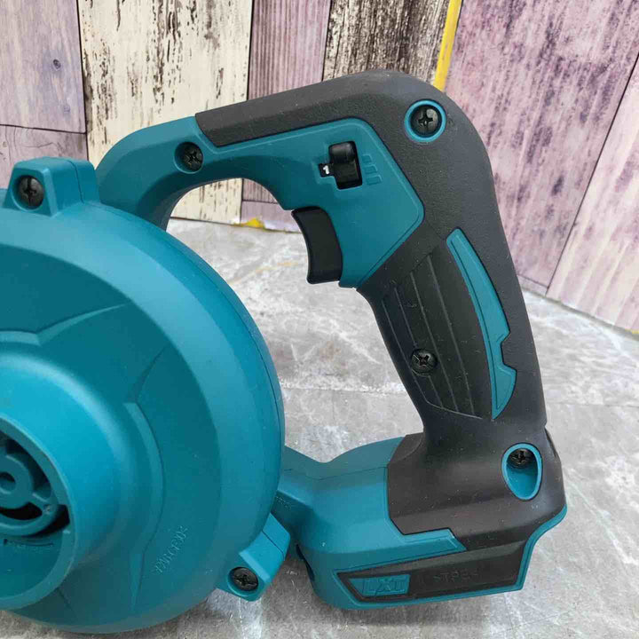 ★マキタ(makita) 充電式ブロワ UB144DZ【八潮店】