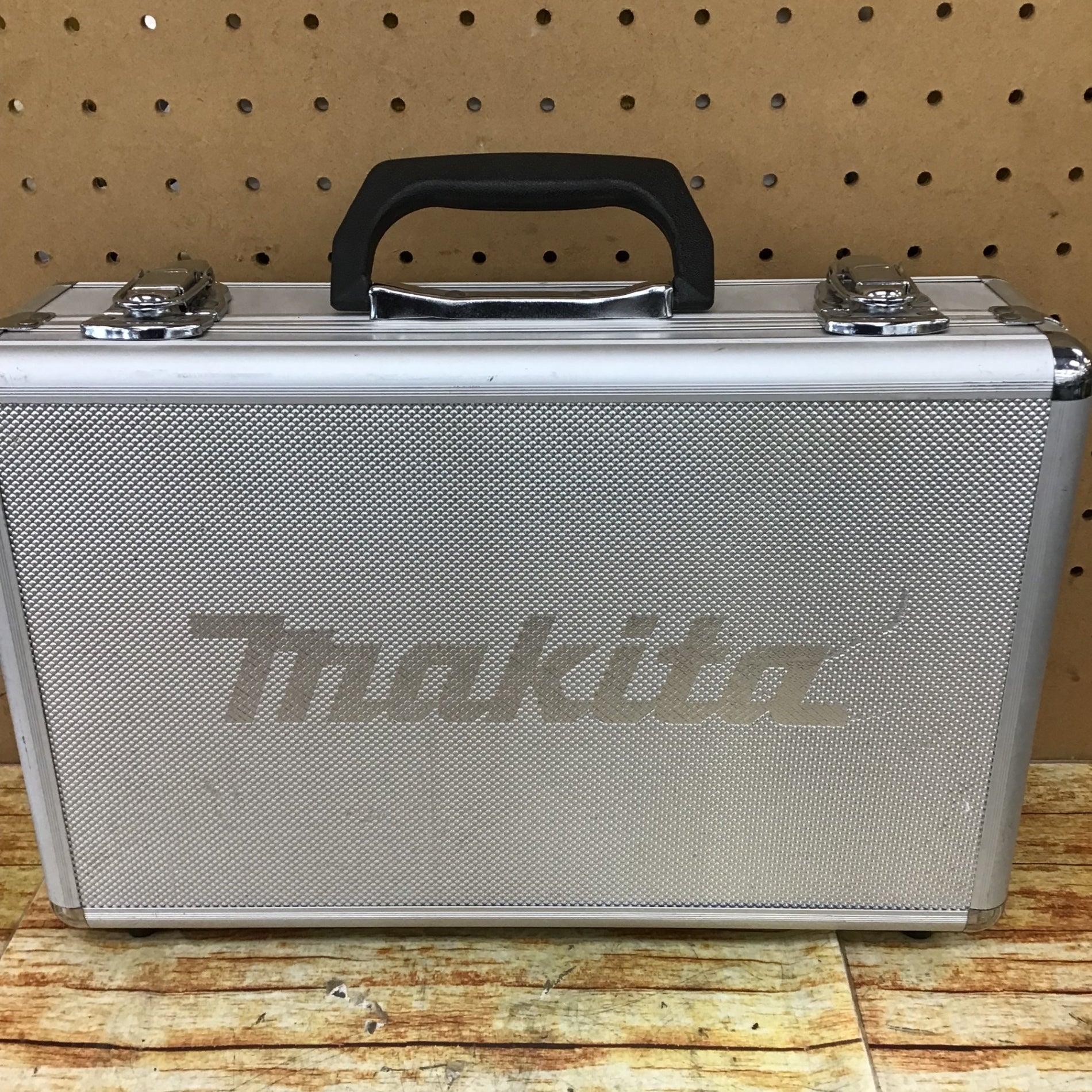 ☆マキタ(makita) コードレスドリルドライバー DF012DSHX【川崎店