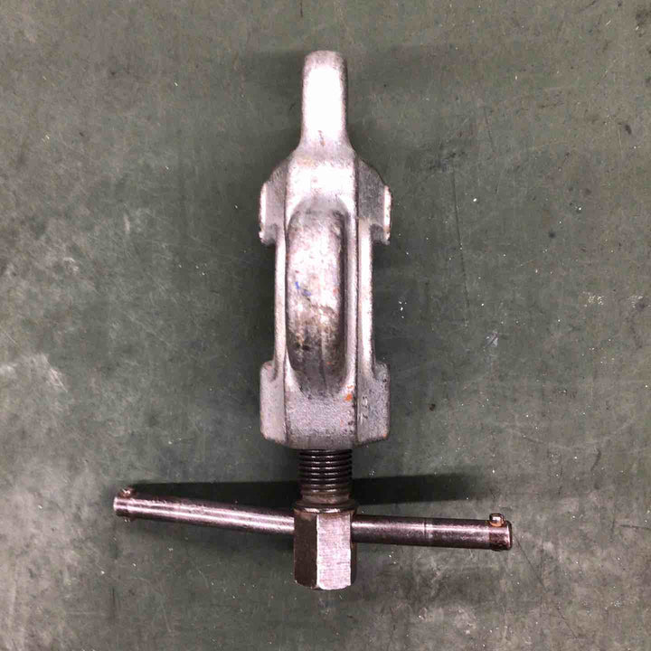 ◇イーグルクランプ(今野製作所) 500kg 0.5t ねじ式クランプ SBB-0.5 全方向【戸田店】