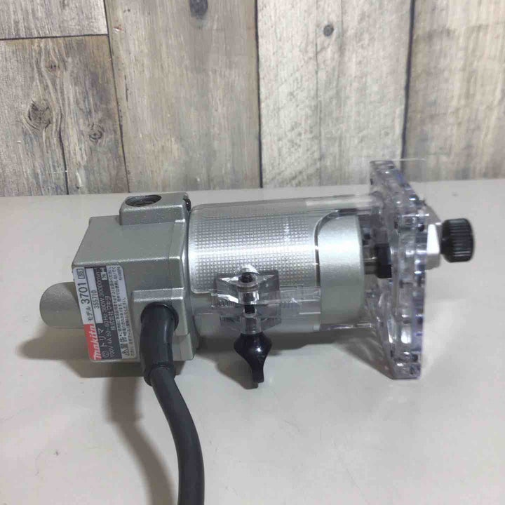 ◇マキタ(makita) トリマ 6mm 3701【戸田店】