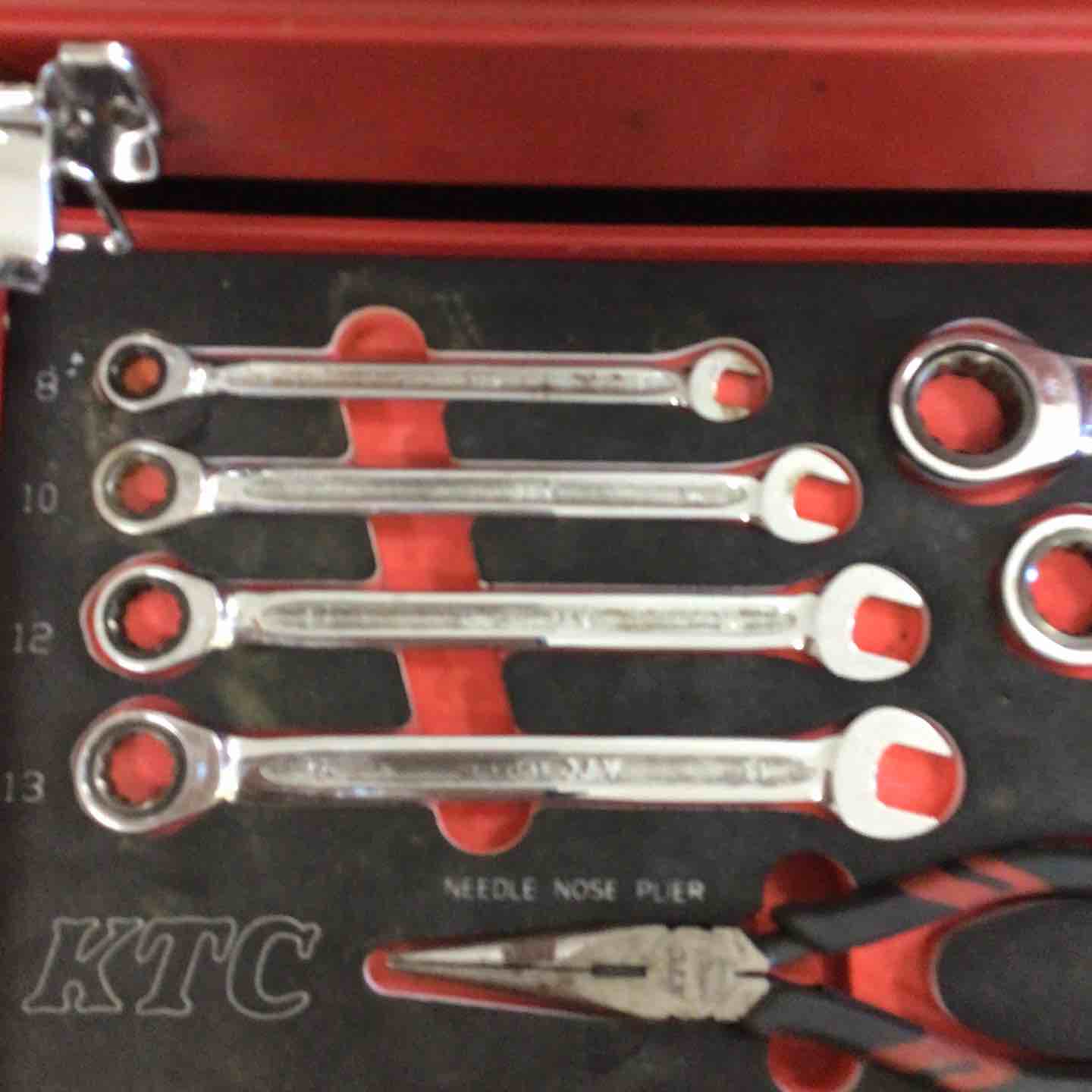 KTC 携行ツールセット 2022SKセール限定品】9.5sq.工具セット（両開きメタルケース