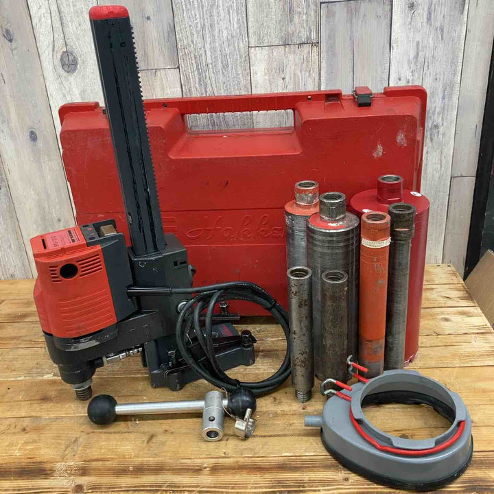 【中古品/店頭受取り限定】ハッケン コアドリル据え置きタイプ SPJ-121C ダイアモンドビッド5個付き(Cロッド120mm、80、75、40、30) 延長ロッド(Cロッド)2個付き【東大和店】