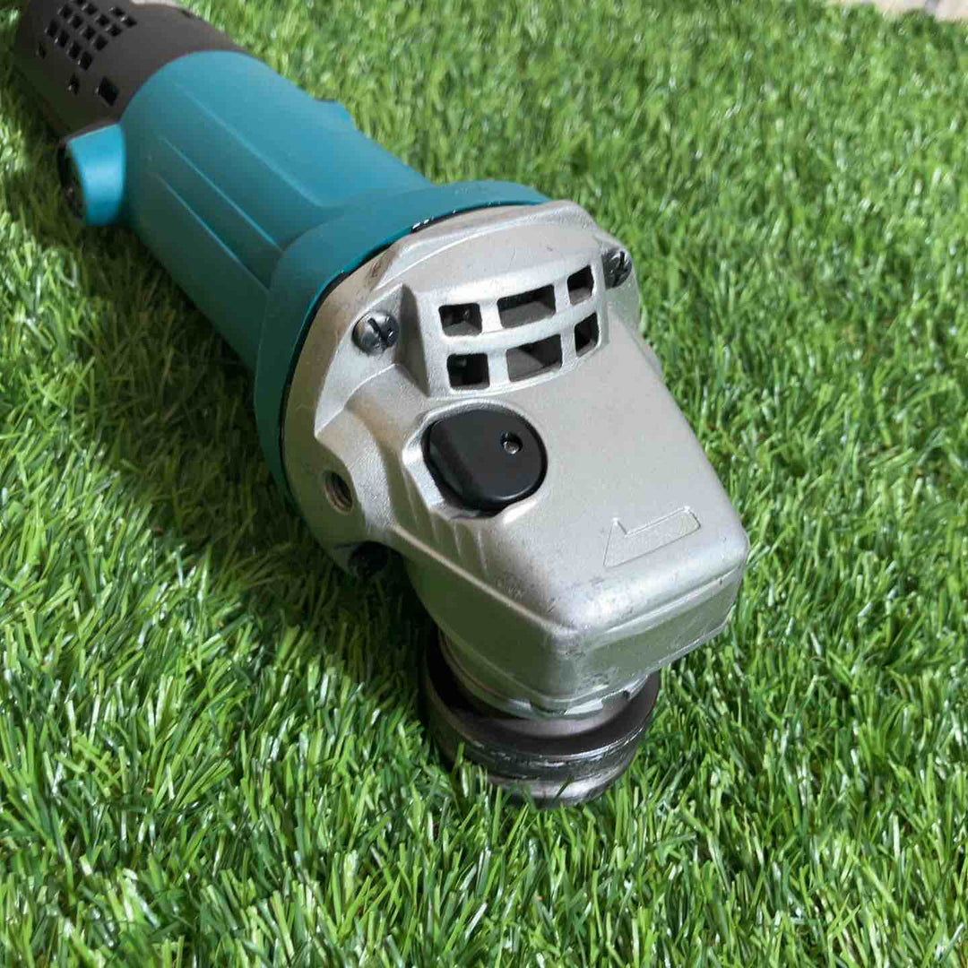 ☆マキタ(makita) 125mm ディスクグラインダ 9535B【戸田店】