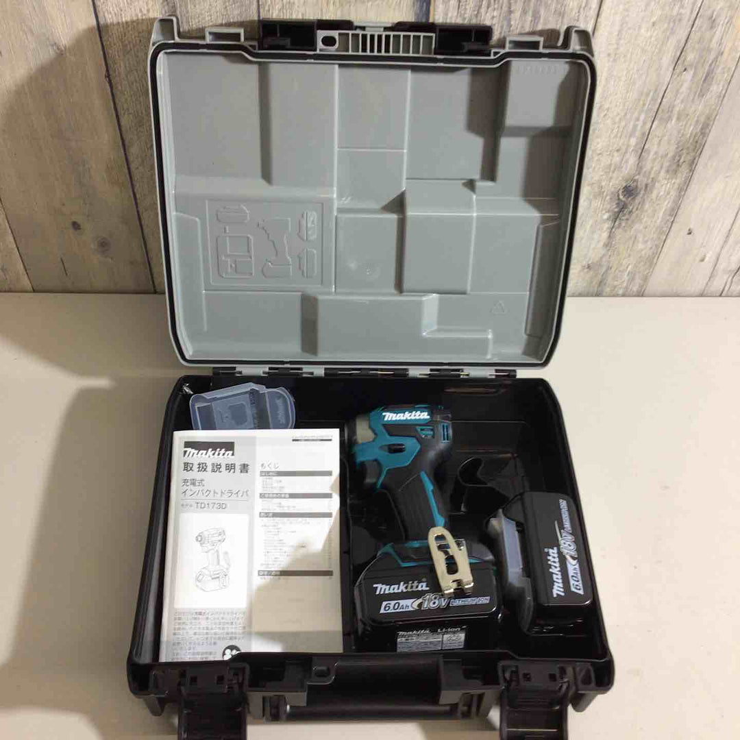 【未使用品】★純正バッテリー2個付き★マキタ(makita) コードレスインパクトドライバー TD173DX ブルー 青【戸田店】