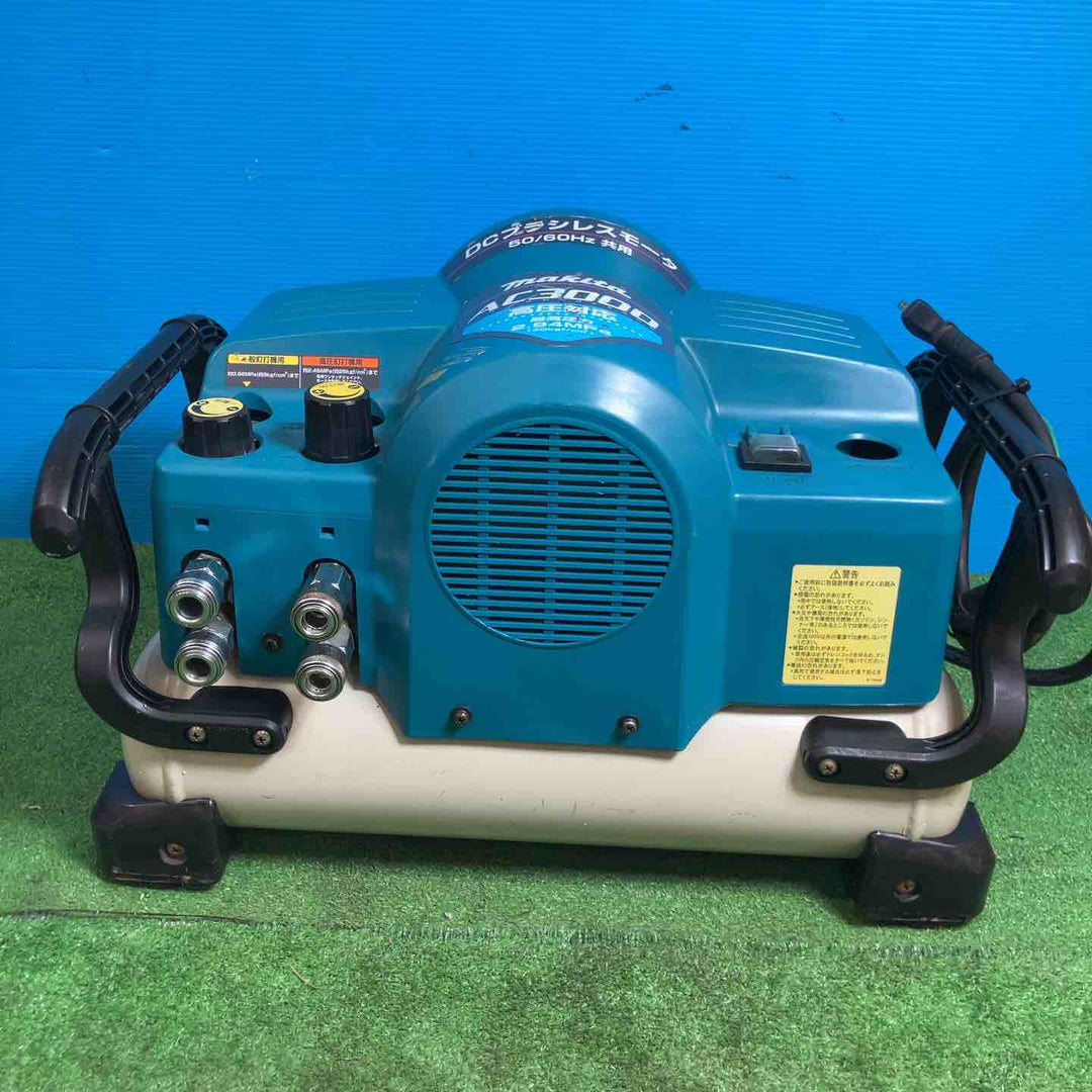 ◇マキタ(makita) エアコンプレッサー AC3000 充填約3分【岩槻店】