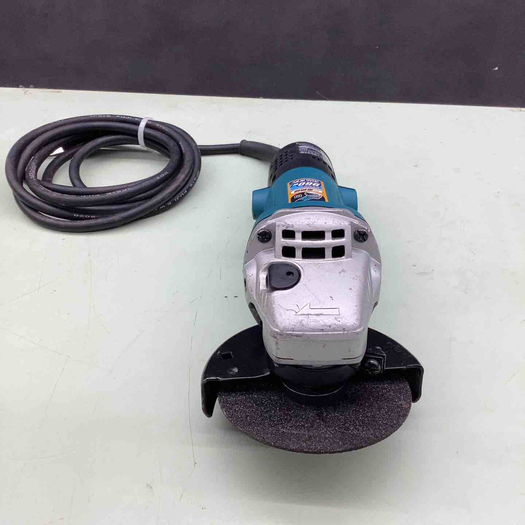 ☆マキタ(makita) 100mmディスクグラインダ 9533B【越谷店】