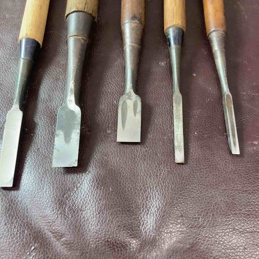 【中古品】鑿(のみ) 正兼2本・助正2本・岩崎・光国・石流・廣貞・勝國3本・幸四郎・守光・久五郎・利信・菊貞など 計21本【東大和店】