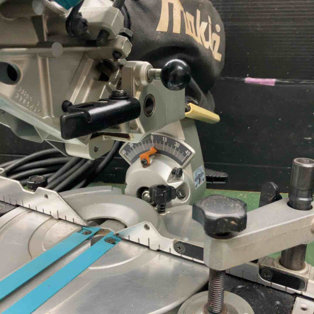 ★マキタ(makita) 165mm卓上スライドマルノコ LS0612FL【戸田店】