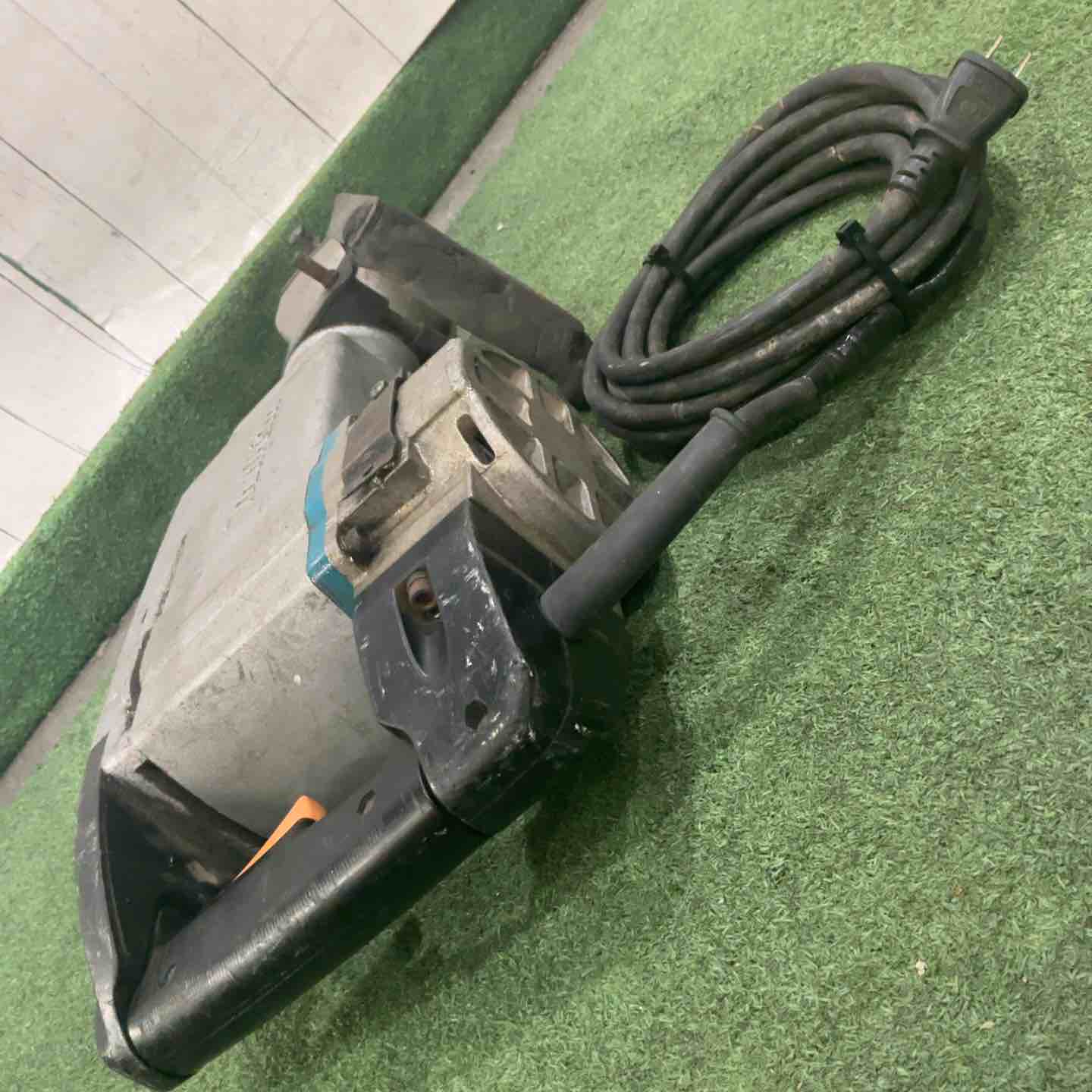 マキタ HM1500 電動ハンマ ブルポイント付き【リライズ市川行徳店】【店頭取引限定】【中古】ITYSG02WM4PO 店頭受取り限定】☆マキタ(makita) 電動ハンマ HM1500 動作確認済