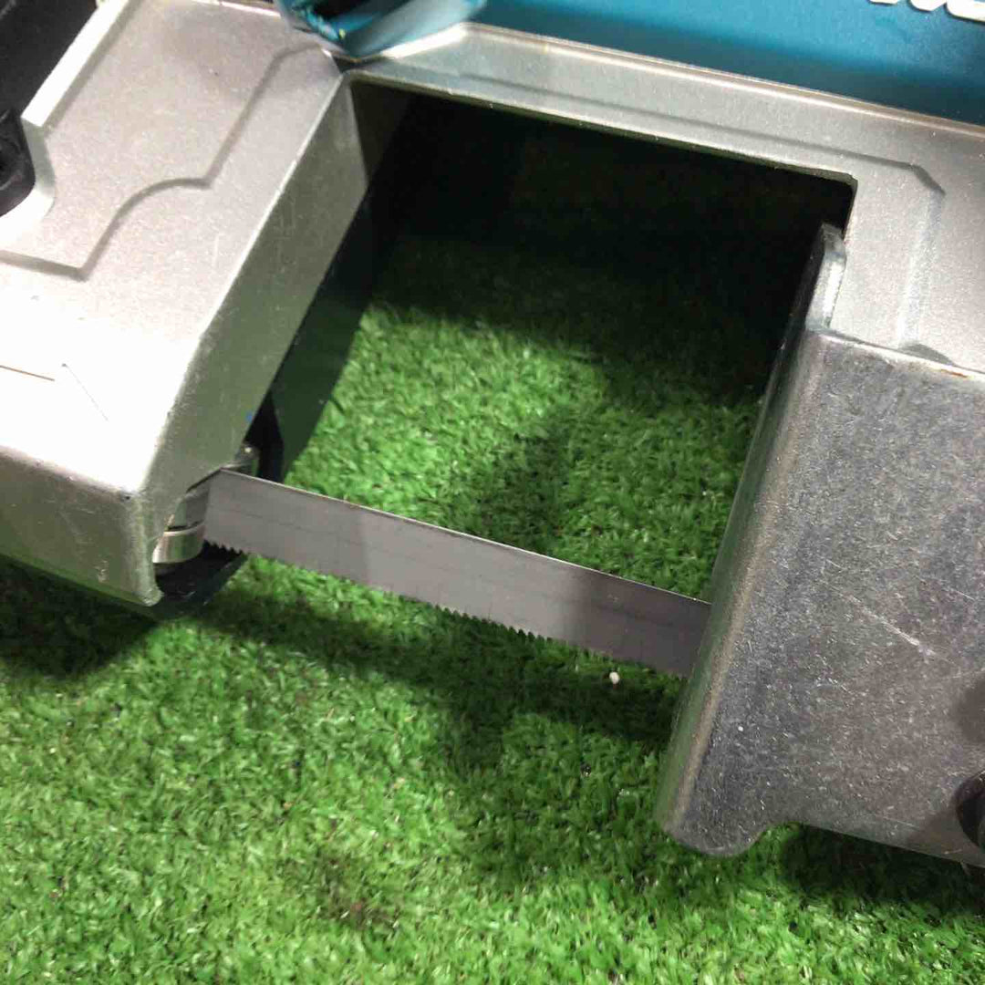 ★マキタ(makita) コードレスポータブルバンドソー PB183DZ【川口店】