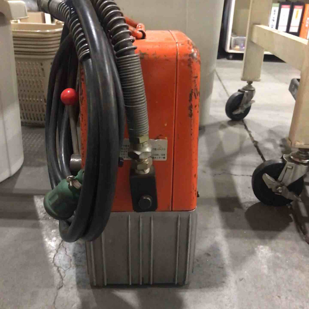泉精器 油圧ポンプ 14E-F 84.3製【川口店】