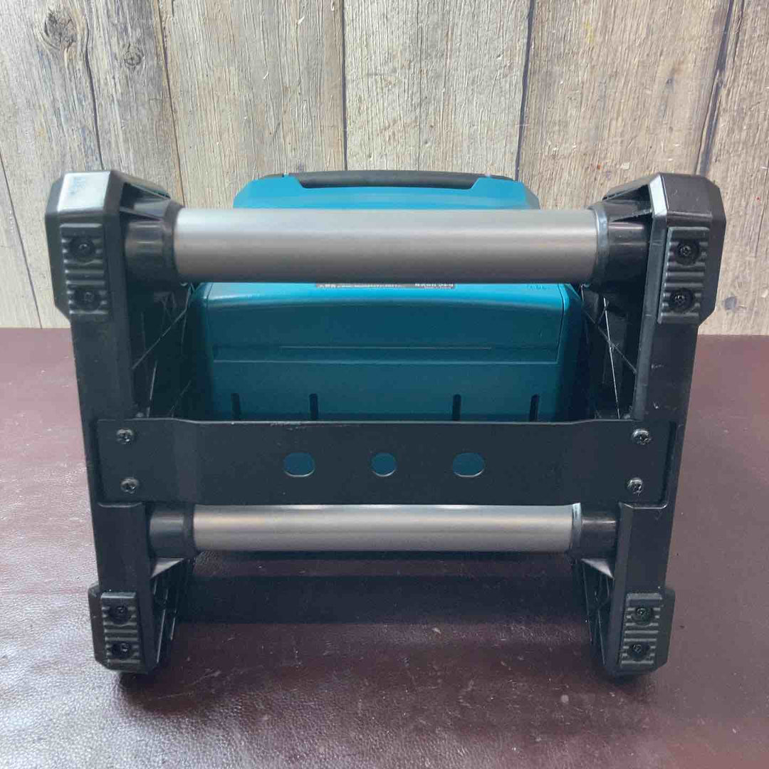 【中古美品】 マキタ(makita) コードレススタンドライト 40Vmax ML003G 青 【東大和店】