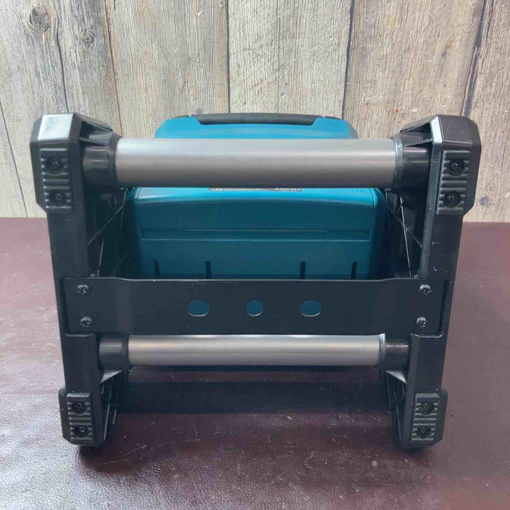 【中古美品】 マキタ(makita) コードレススタンドライト 40Vmax ML003G 青 【東大和店】