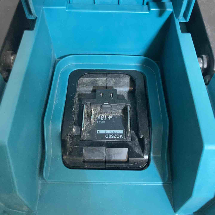 ★マキタ(makita)18V コードレス集じん機 乾湿両用 VC750DZ 集じん容量7.5L【戸田店】