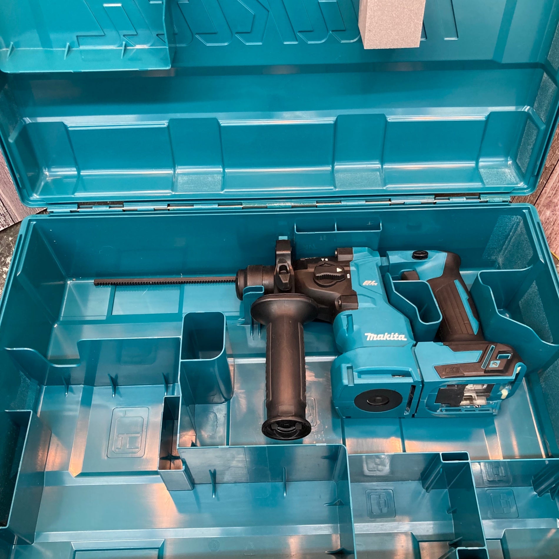 ☆マキタ(makita) コードレスハンマドリル HR183DZK【八潮店