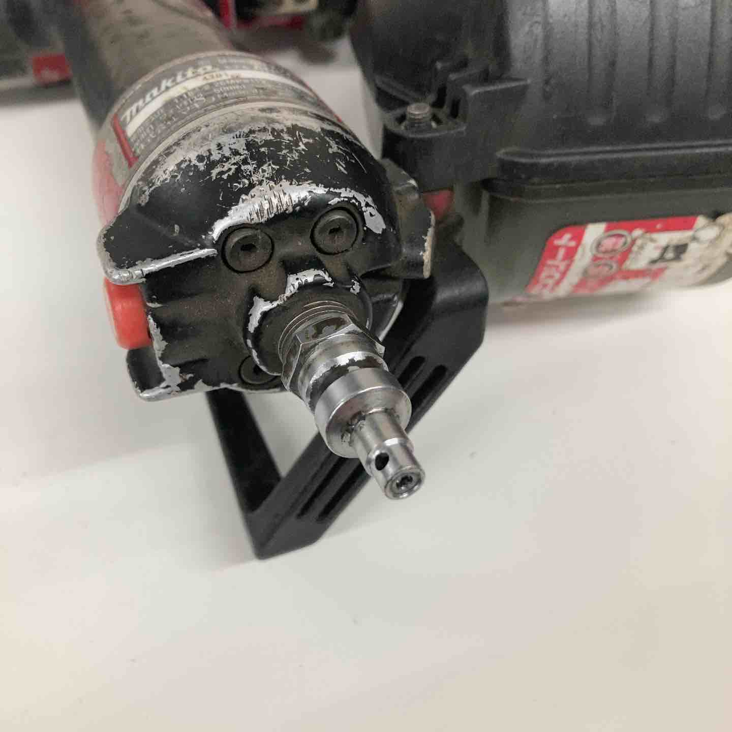 makita マキタ AN531H 高圧 釘打機 ケース(一部破損)有 中古 【ハンズ